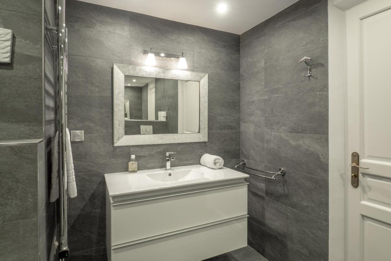 Charmant Appartement Spacieux Pour 6P Vue Mer Vieil Antibes Exterior foto